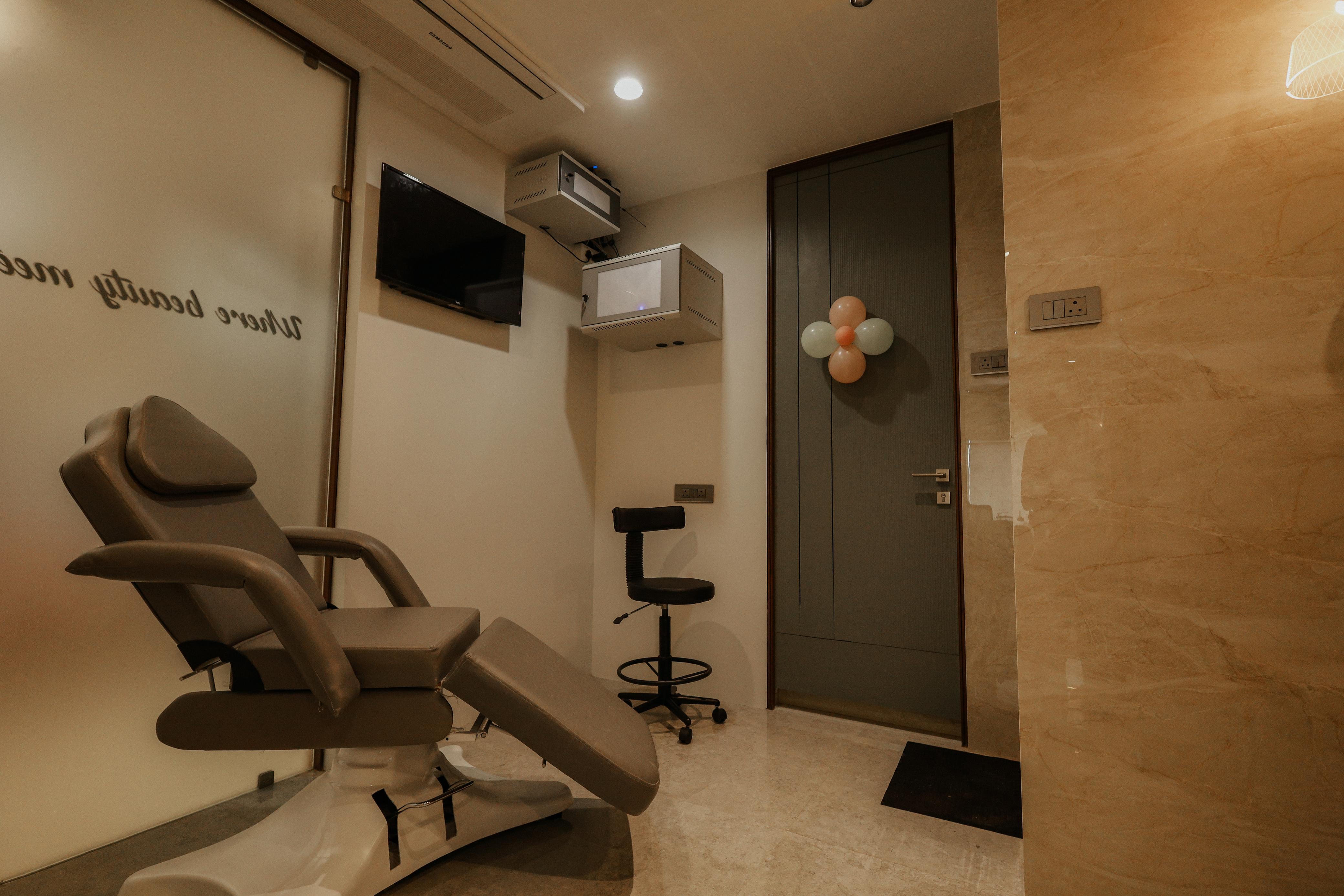 Clinic Premises 05 at Devanshi Skin & Hair Clinic
